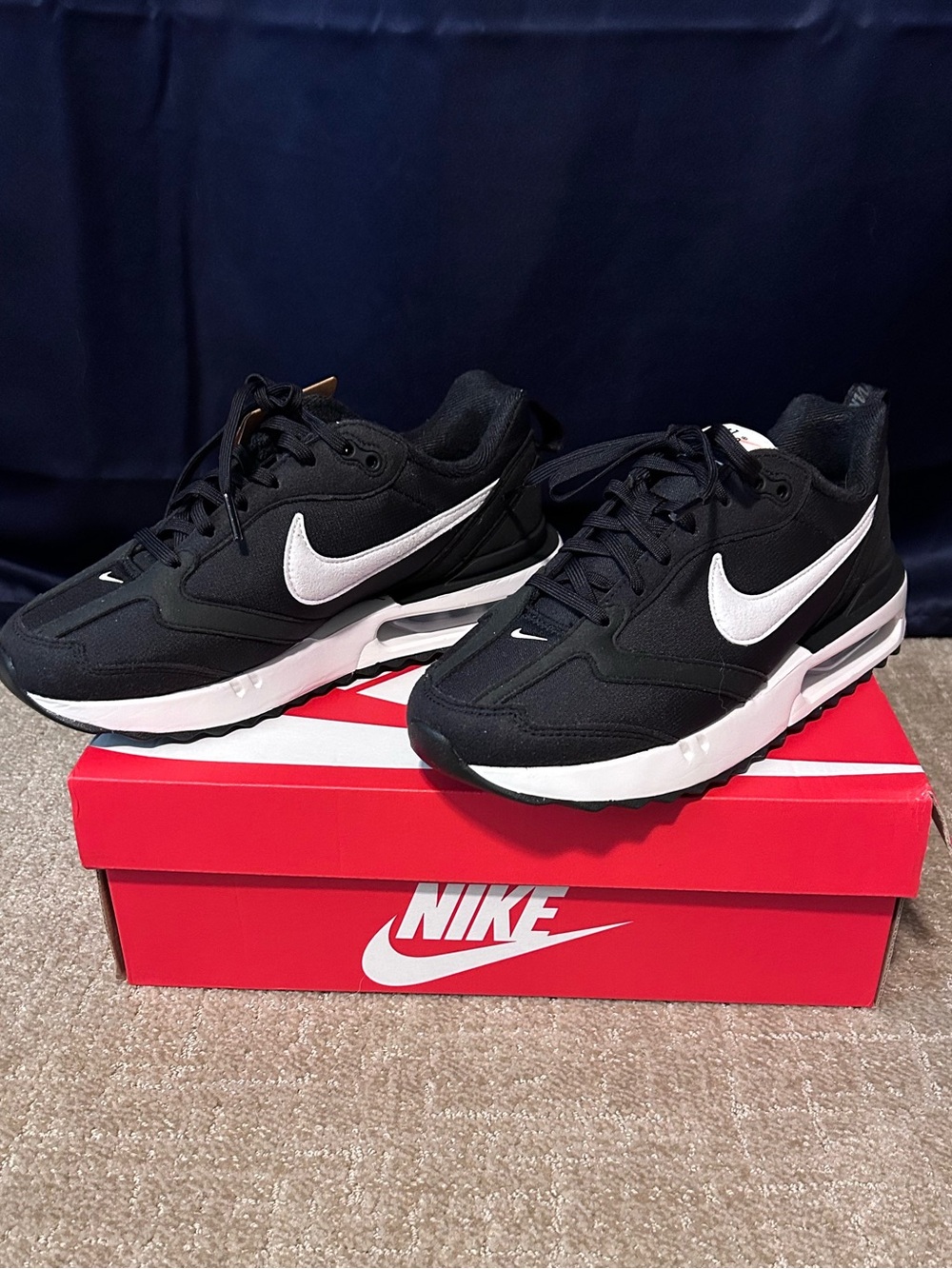 NWT women’s Nike Air Max Dawn Black size 7.5